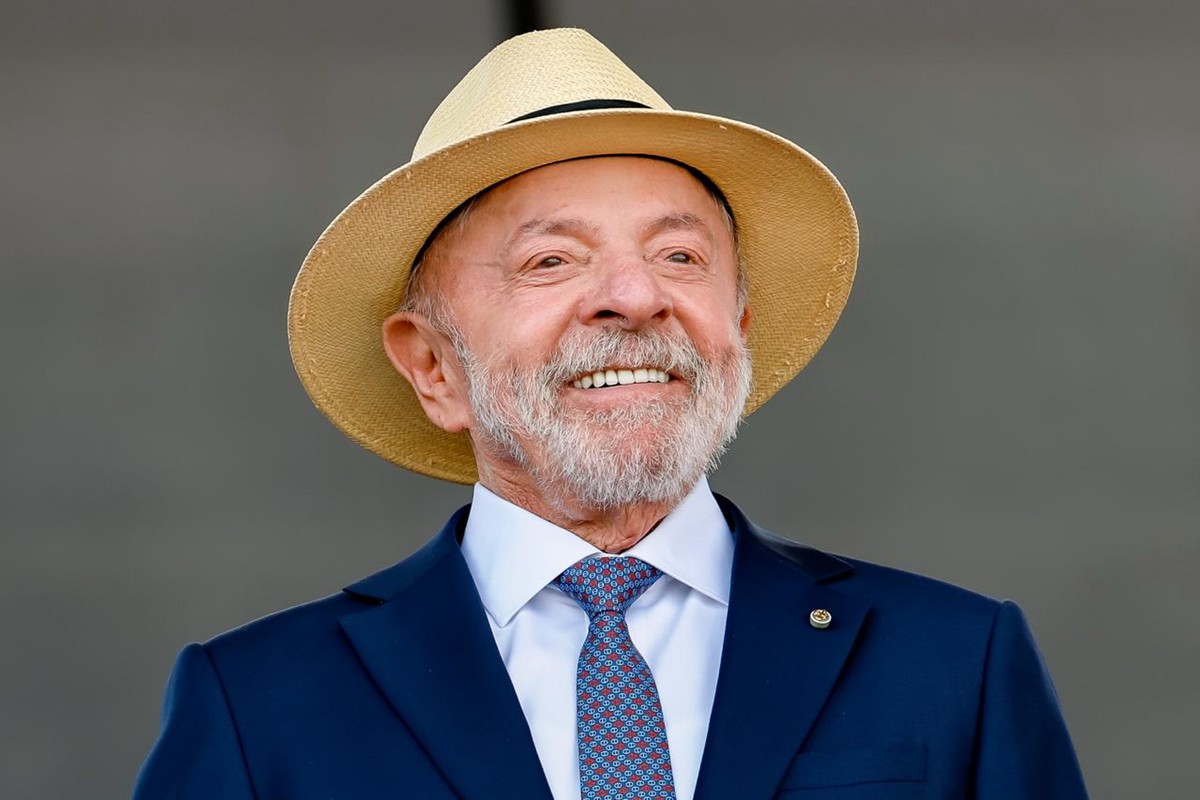 Lula reduz tributos sobre gasolina e cria subsídio para diesel em meio à guerra no Oriente Médio