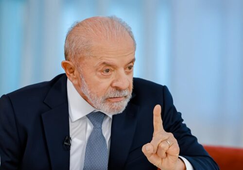 Lula cancela agenda de campanha em Juiz de Fora (MG) devido ao mau tempo