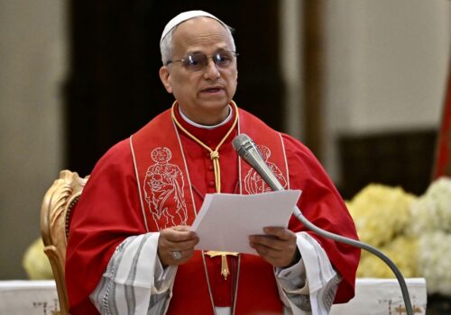 Após proibição de veículos por Trump, papa Leão XIV diz que jornalistas 'são bem vindos' e 'importantes'
