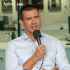 Douglas Ruas tenta se descolar de Cláudio Castro em sabatina: 'nunca tive relação de intimidade'