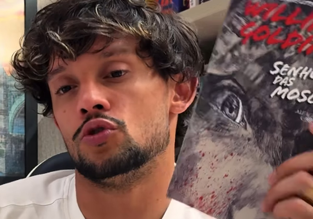 Gustavo Scarpa transforma paixão por livros em incentivo à leitura entre torcedores