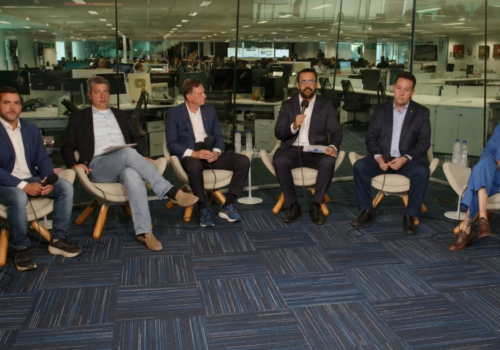 Debate entre candidatos ao Senado pelo RJ é marcado pelo domínio da direita e nacionalização de temas