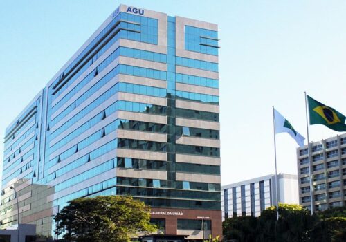 AGU nega inércia e diz que não tinha competência para atender PF