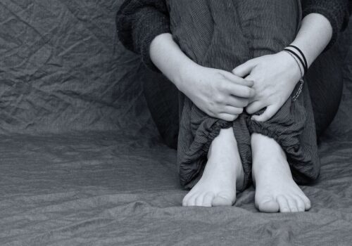 Entenda a diferença entre depressão e hikikomori; saiba mais