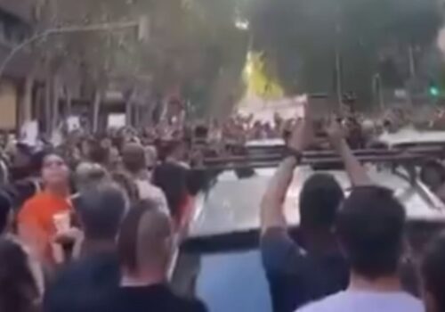 Espanha anuncia medidas contra crise habitacional após protestos por idosa despejada