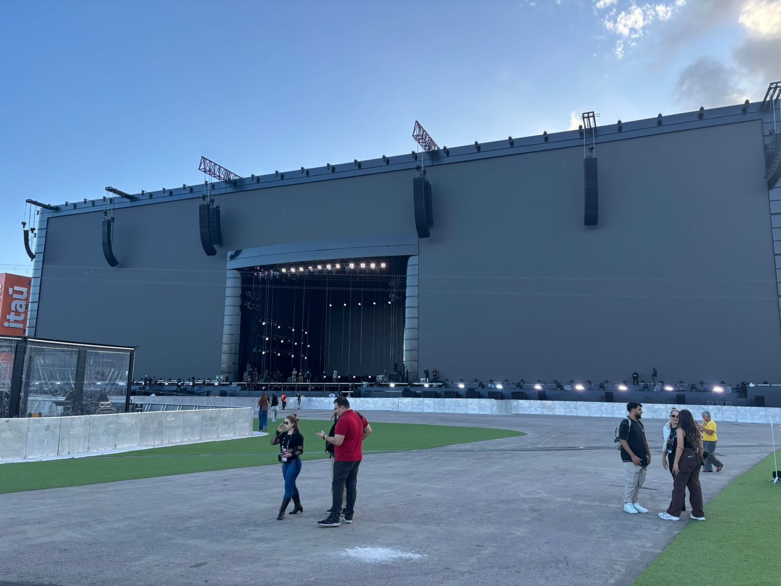 Tamanho do novo Palco Mundo feito em LED no Rock in Rio 2026. — Foto: Cláudio Gabriel/CBN