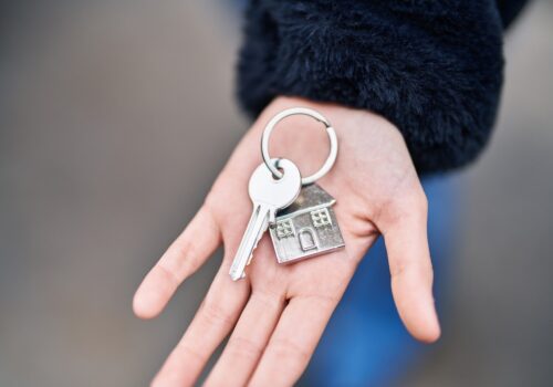 STJ suspende processos sobre regras de condomínios que impedem locação por Airbnb