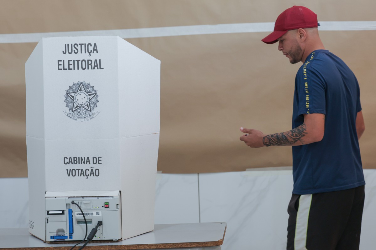 Região com mais votos do país, estados do Sudeste tem previsão de chuva para domingo (25)