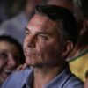 Flávio Bolsonaro foi para os EUA, diz aliado do senador à Reuters