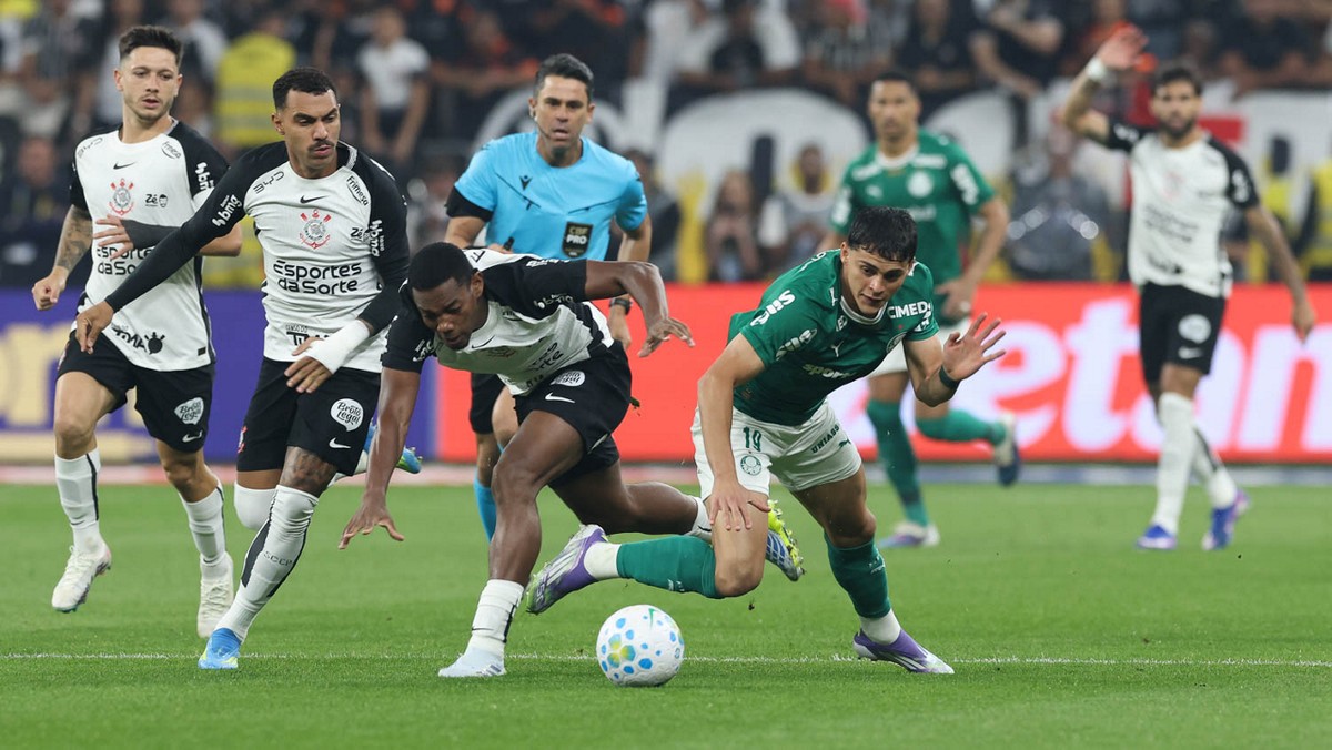 Onde assistir a Palmeiras x Corinthians pelo Brasileirão e aos outros jogos deste domingo (11)