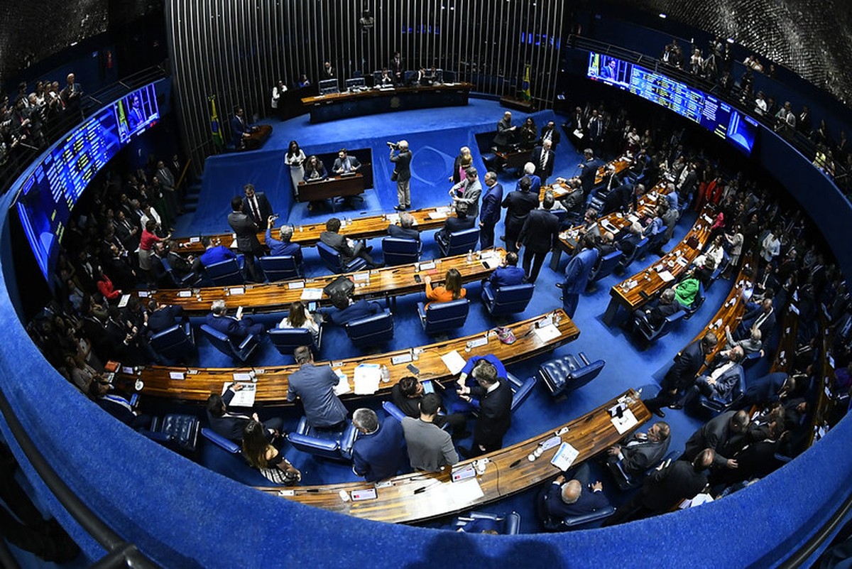 PT propõe reduzir maioridade penal para 16 anos em crimes hediondos