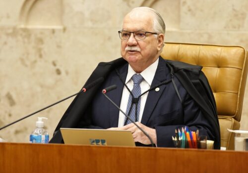 Fachin nega ao ministro Luiz Fux acesso ao inquérito das Fake News