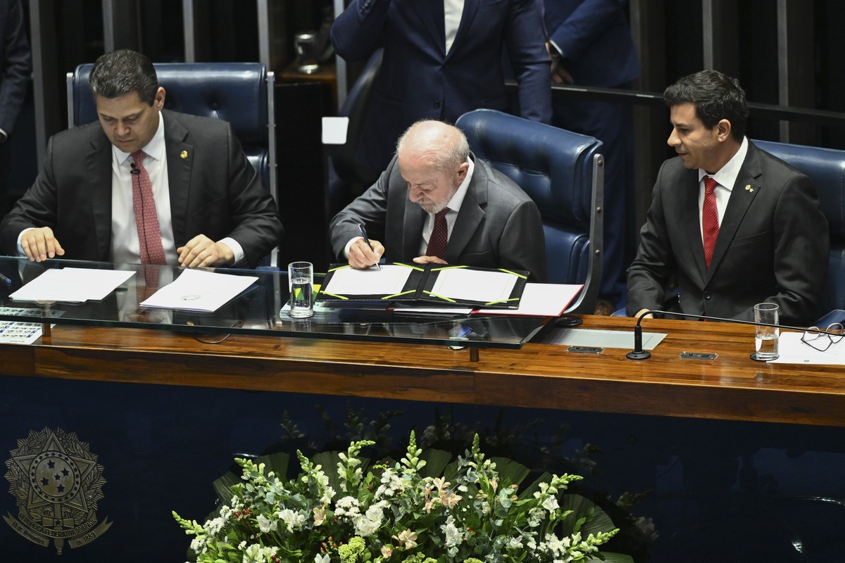 Governo prepara decreto para regulamentar fim da 6 x 1