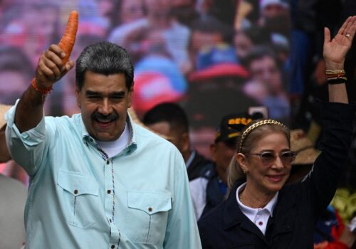 EUA apresentam novas acusações de tortura contra Maduro e sua esposa