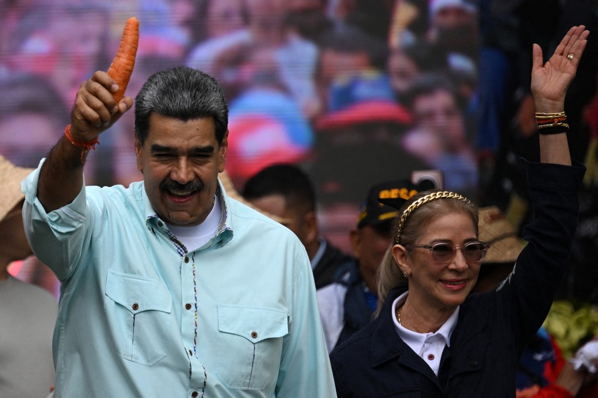 EUA apresentam novas acusações de tortura contra Maduro e sua esposa