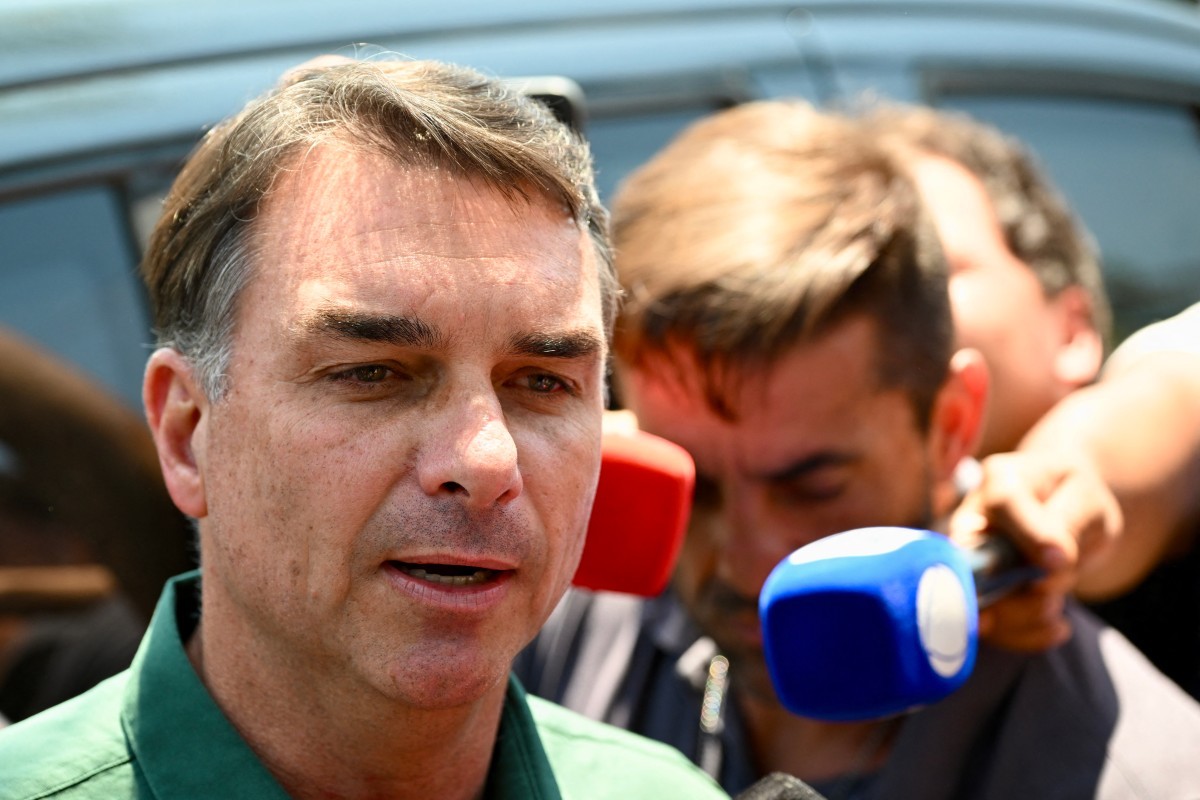 Liderança do PT prefere que Flávio Bolsonaro não abra sigilos