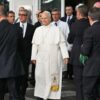Papa Leão XIV recebe alta hospitalar quatro dias após cirurgia de câncer de pulmão