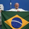 Lula vota em São Bernardo do Campo (SP) durante segundo turno das eleições
