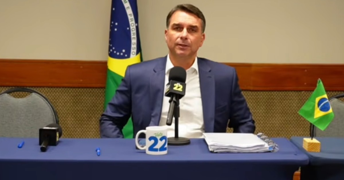 Flávio Bolsonaro diz que houve interferência do Judiciário contra a imprensa