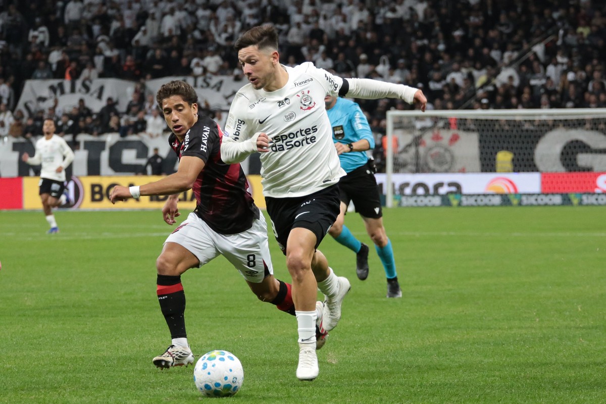 Onde assistir a Corinthians x Vitória pelo Brasileirão e aos outros jogos desta segunda-feira (19)