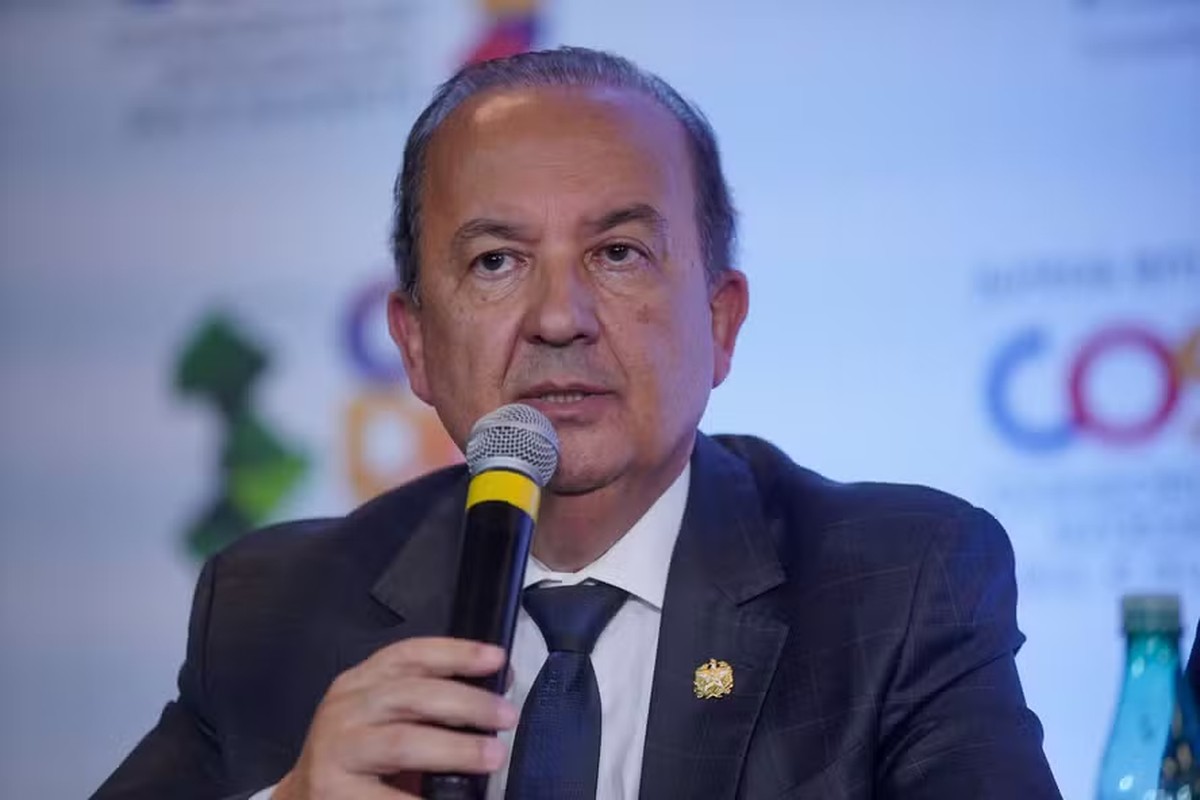 Jorginho Mello (PL) é reeleito governador de Santa Catarina