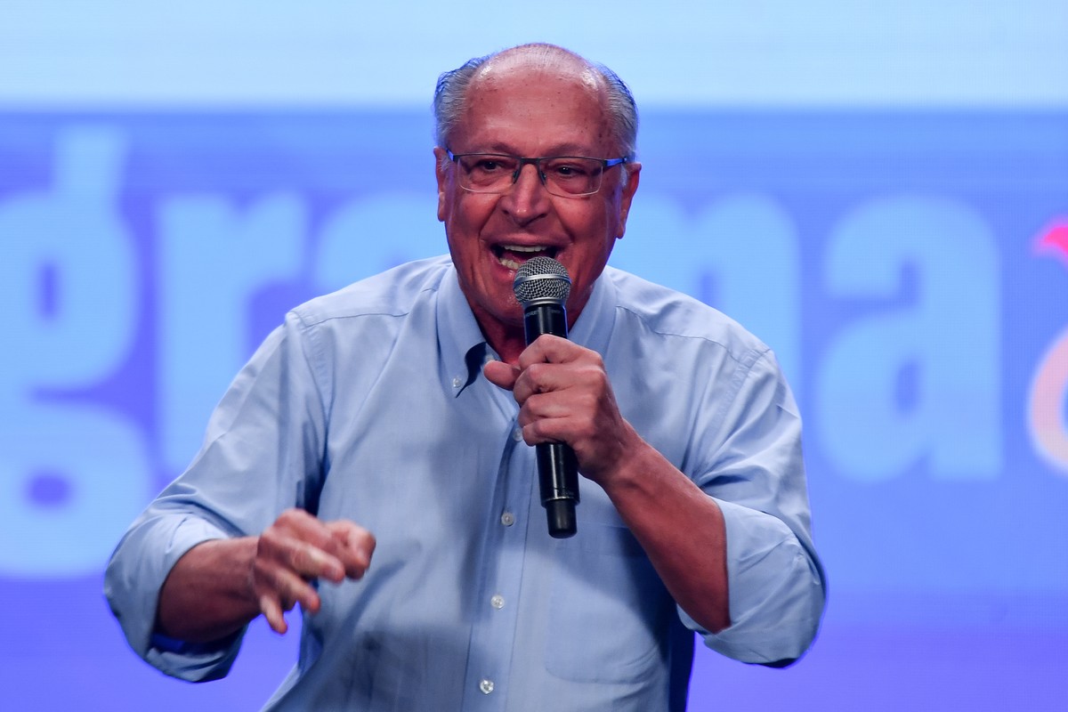 Alckmin e ex-ministros se encontram em SP com nomes da política e mercado financeiro 'críticos ao PT'