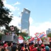 Lula se prepara para debate enquanto apoiadores realizam mobilizações em São Paulo