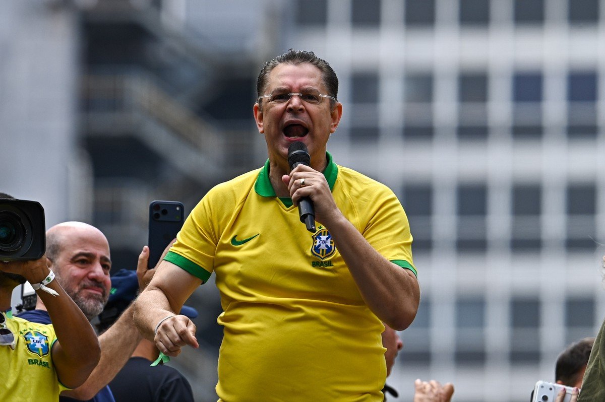 Sóstenes reconhece derrota do PL, mas defende Flávio: 'no lugar dele, faria a mesma coisa'