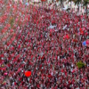 Ato de apoio à reeleição de Lula reúne milhares de apoiadores em Copacabana, no Rio